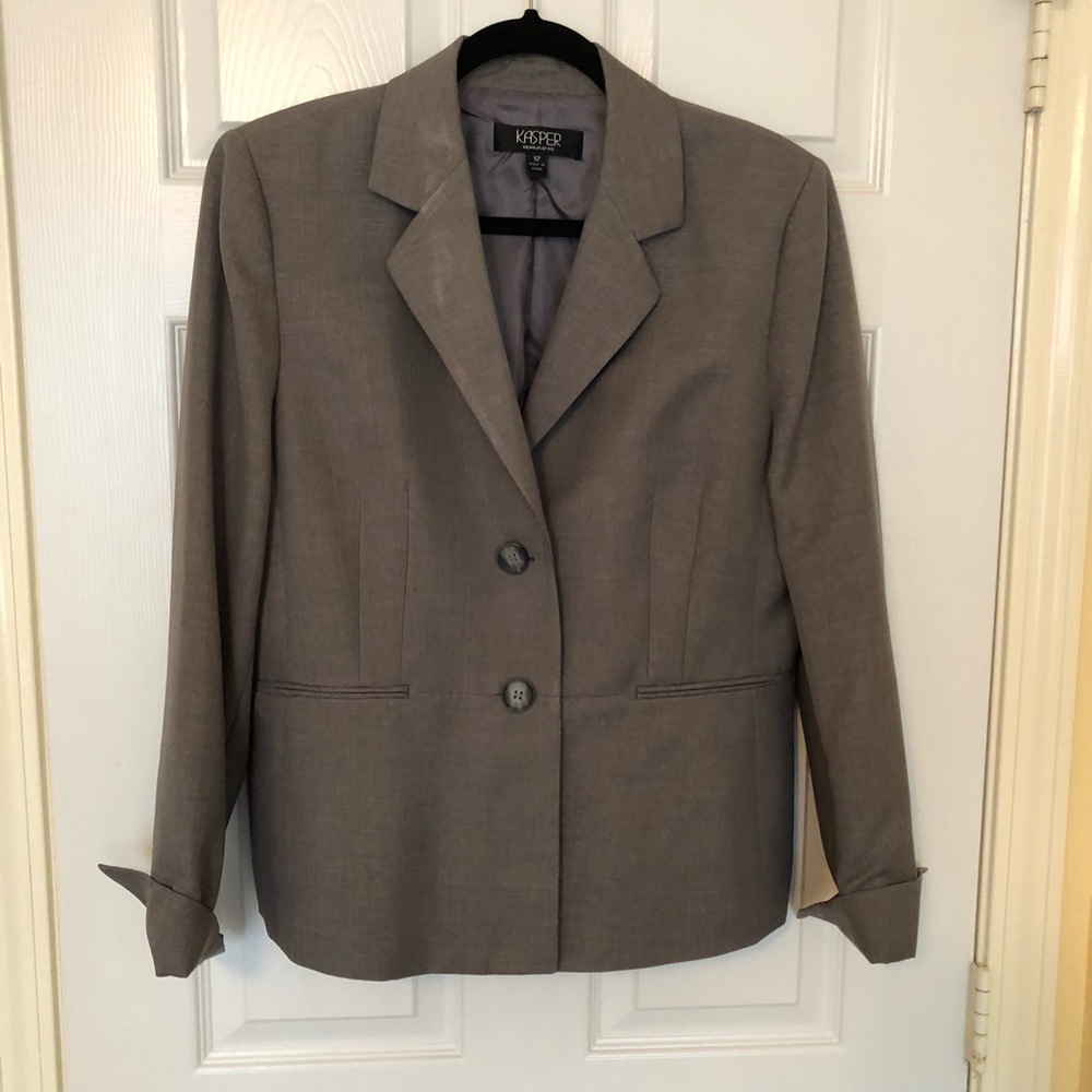 Ladies Kasper Gray-Silver Suit Jacket